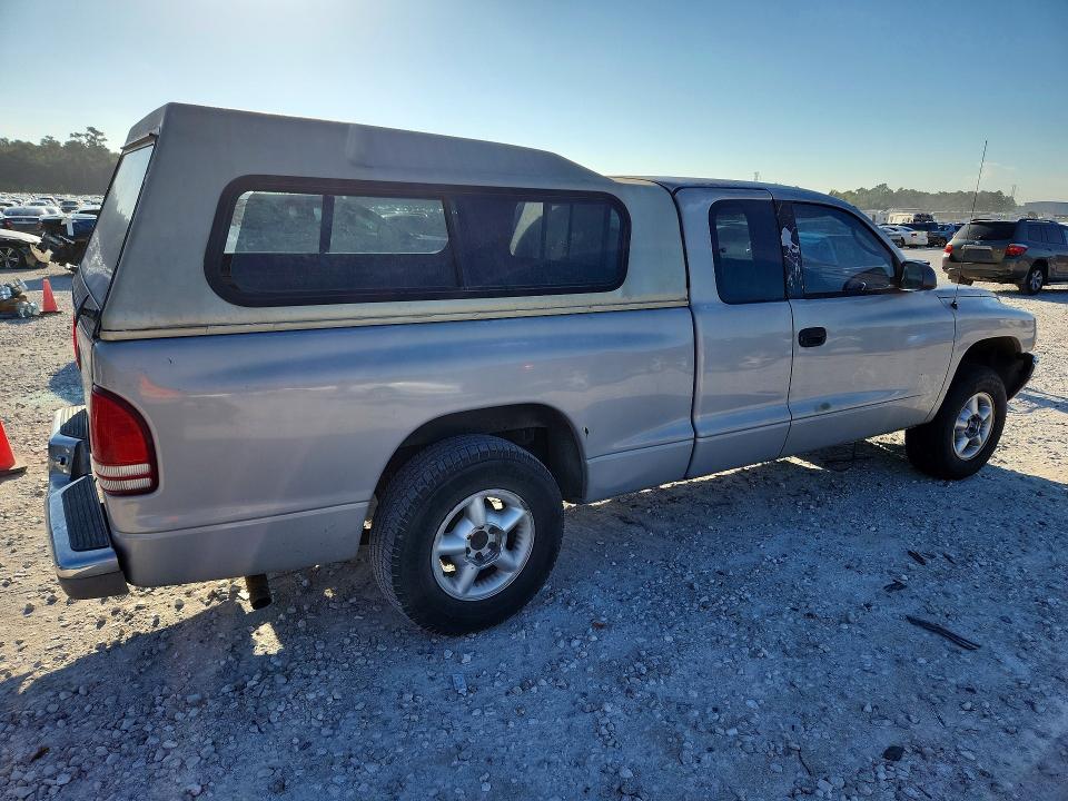 2000 Dodge Dakota მანქანა იყიდება აუქციონზე, vin: 1B7GL22N4YS550022, აუქციონის ნომერი: 68769576