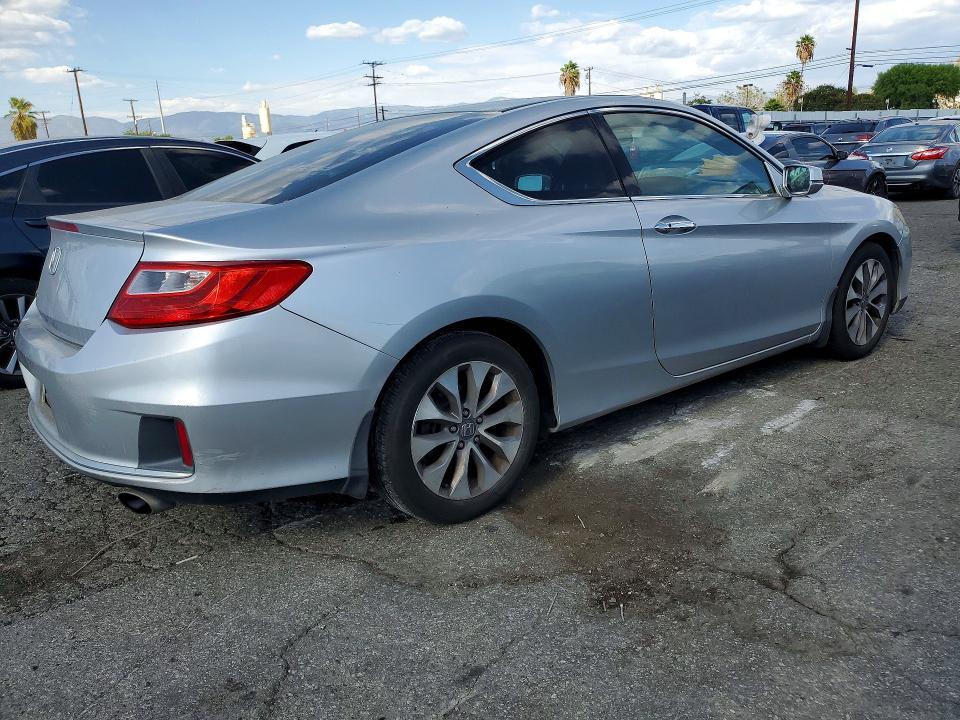 71029886 :رقم المزاد ، 1HGCT1B73EA012070 vin ، 2014 Honda Accord مزاد بيع