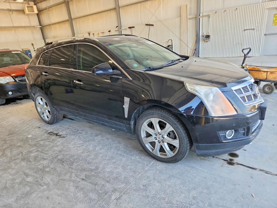 67690946 :رقم المزاد ، 3GYFNFEY8AS516446 vin ، 2010 Cadillac Srx مزاد بيع