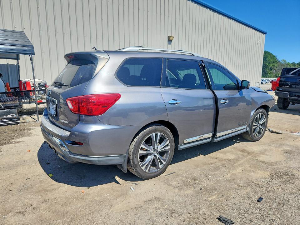 67117216 :رقم المزاد ، 5N1DR2MN0HC638232 vin ، 2017 Nissan Pathfinder مزاد بيع