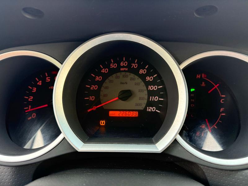 70185036 :رقم المزاد ، 5TEMU52N76Z300123 vin ، 2006 Toyota Tacoma مزاد بيع