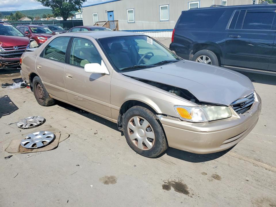 68781616 :رقم المزاد ، 4T1BG22KX1U865997 vin ، 2001 Toyota Camry مزاد بيع
