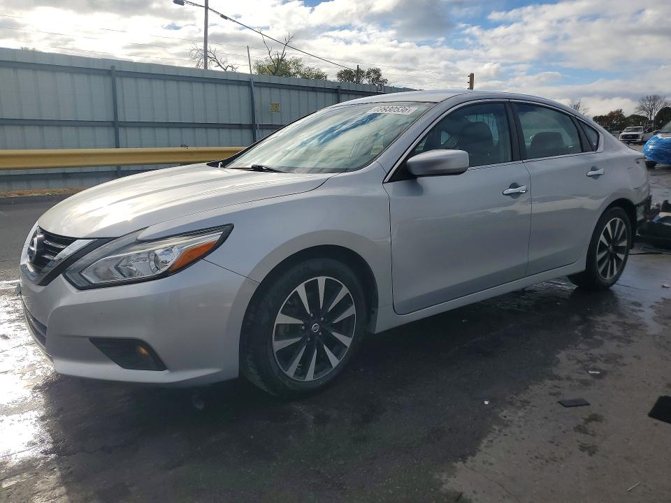 2018 Nissan Altima მანქანა იყიდება აუქციონზე, vin: 1N4AL3AP3JC116470, აუქციონის ნომერი: 69930536