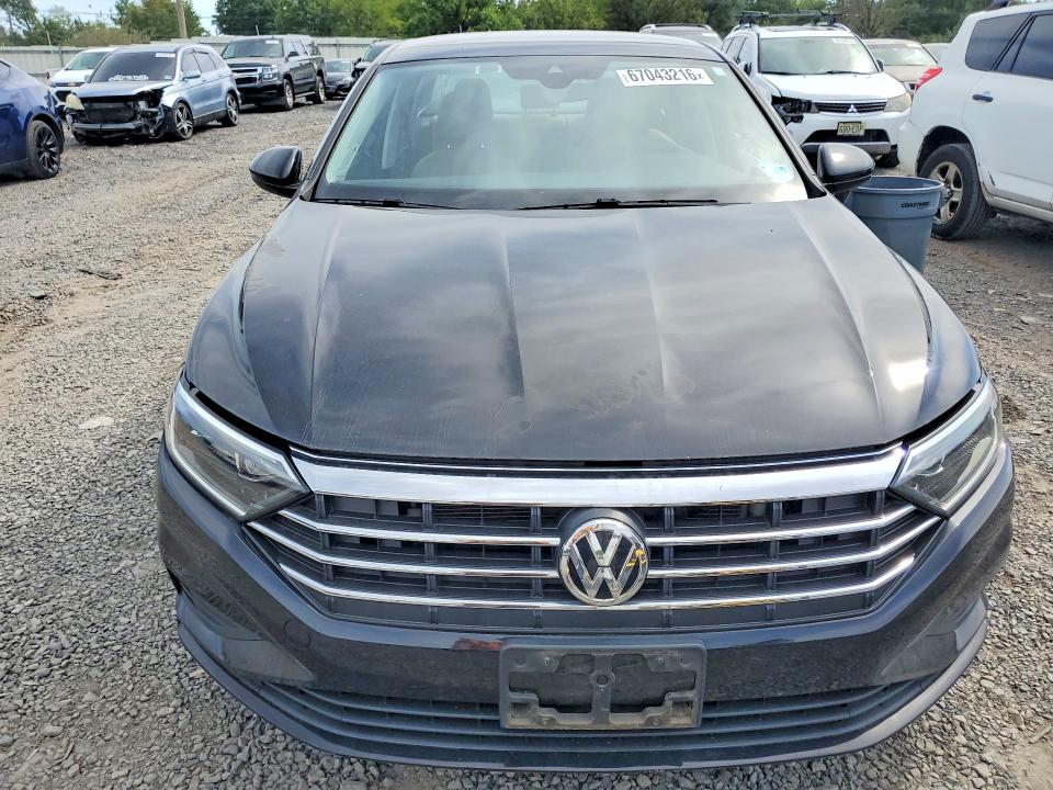 67043216 :رقم المزاد ، 3VWE57BU5MM040719 vin ، 2021 Volkswagen Jetta مزاد بيع