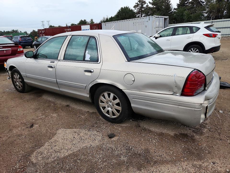 Продажа на аукционе авто 2008 Ford Crown Victoria, vin: 2FAFP74V88X119597, номер лота: 68811266