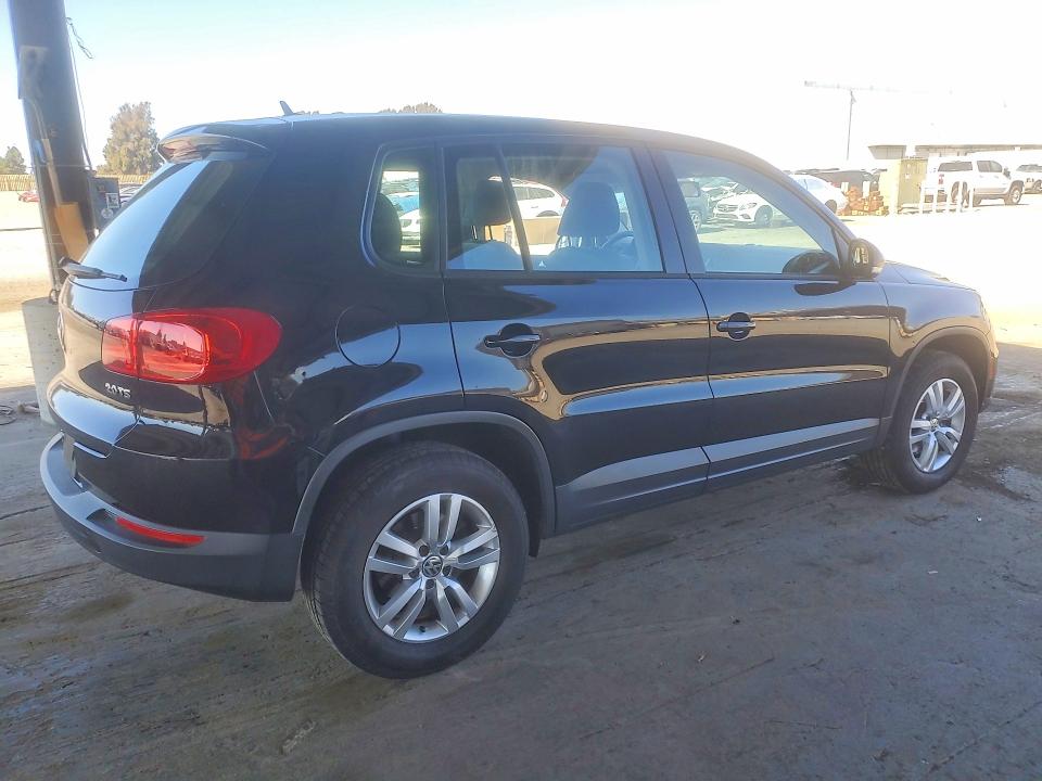 Продажа на аукционе авто 2012 Volkswagen Tiguan, vin: WVGAV7AX2CW505271, номер лота: 69979276