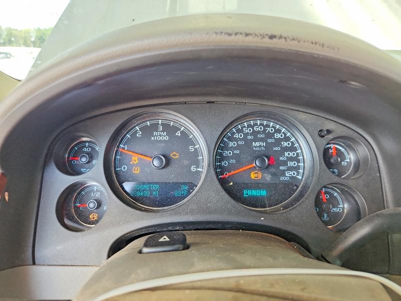 2014 Chevrolet Tahoe მანქანა იყიდება აუქციონზე, vin: 1GNSKCE0XER172415, აუქციონის ნომერი: 69378536