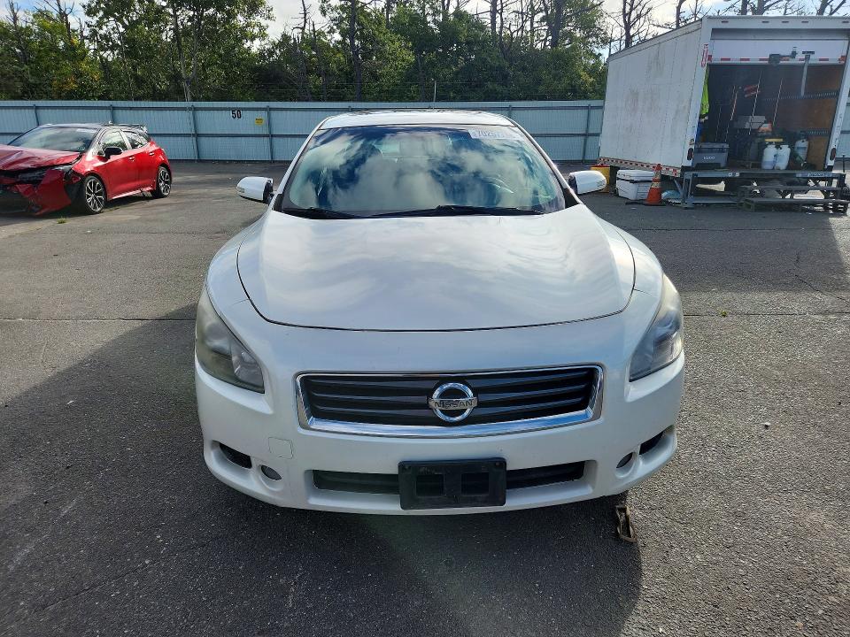 70257766 :رقم المزاد ، 1N4AA5AP2DC845050 vin ، 2013 Nissan Maxima مزاد بيع