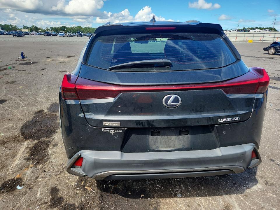 67418596 :رقم المزاد ، JTHE9JBHXM2045265 vin ، 2021 Lexus Ux مزاد بيع