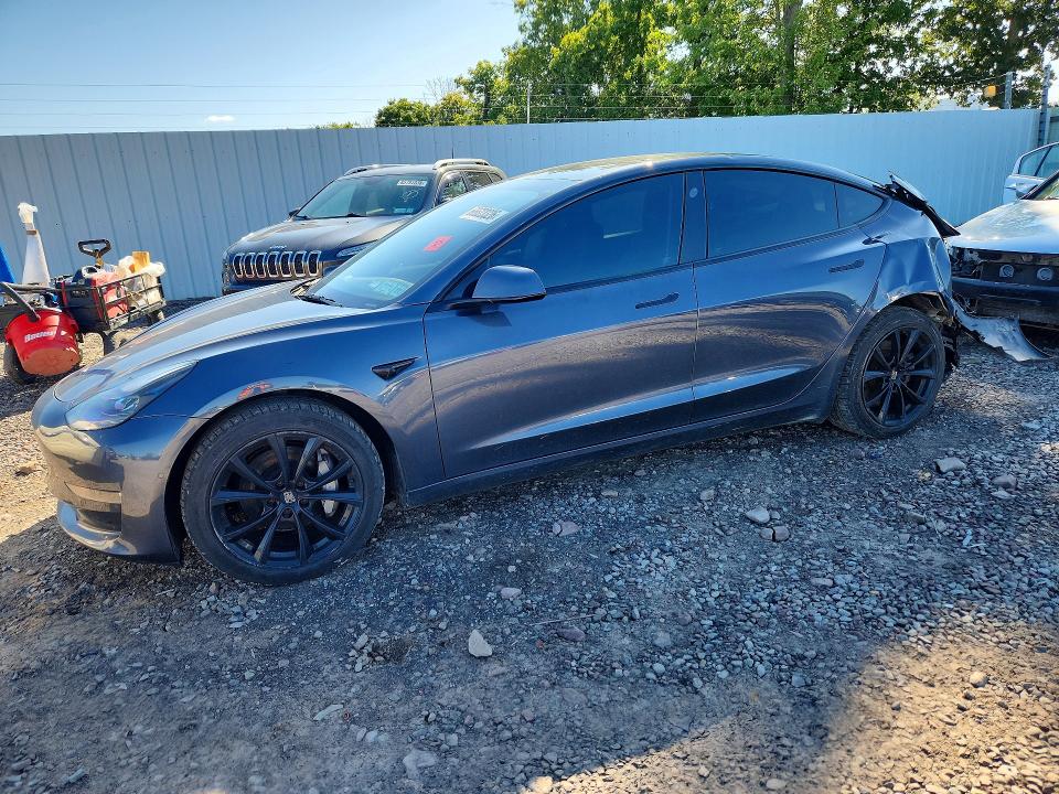 2022 Tesla Model 3 მანქანა იყიდება აუქციონზე, vin: 5YJ3E1EB7NF329057, აუქციონის ნომერი: 66623326