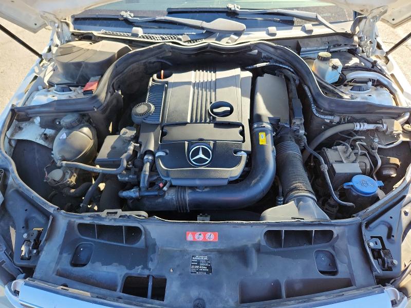 Продажа на аукционе авто 2013 Mercedes-benz C, vin: WDDGF4HB5DA747481, номер лота: 68175866