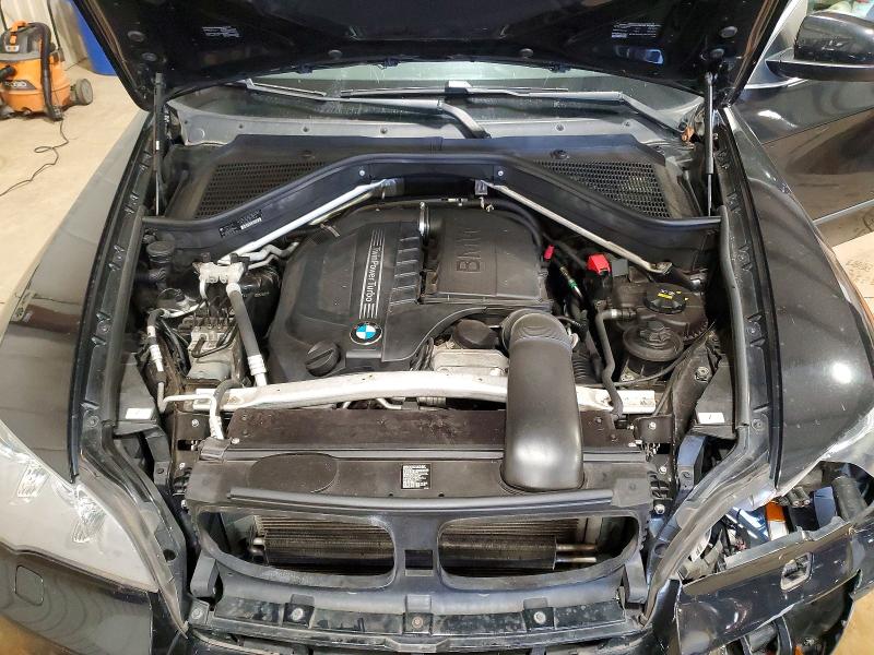 2013 Bmw X5 მანქანა იყიდება აუქციონზე, vin: 5UXZV4C53D0B17800, აუქციონის ნომერი: 70434006