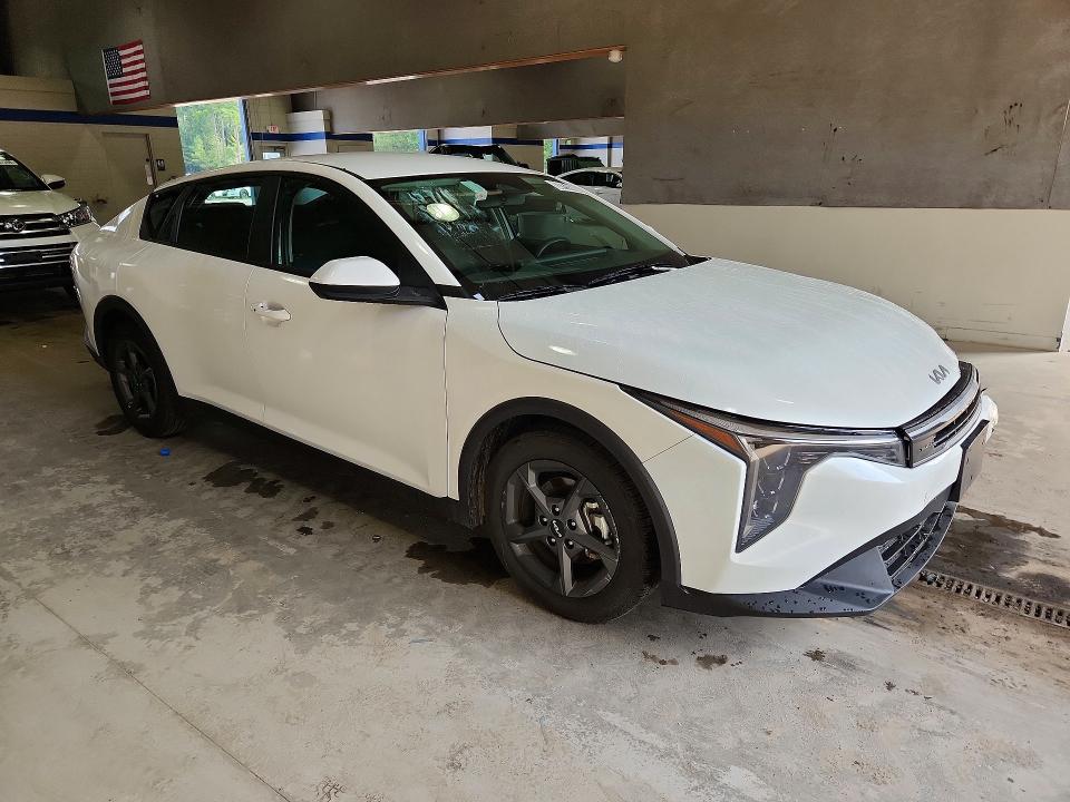 68751606 :رقم المزاد ، 3KPFT4DE7SE098727 vin ، 2025 Kia K4 مزاد بيع