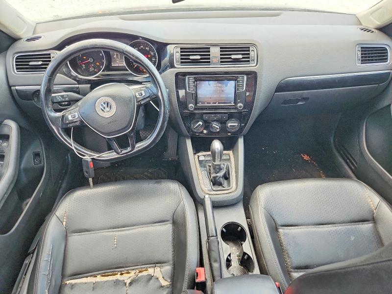 68578856 :رقم المزاد ، 3VWL17AJ2GM310021 vin ، 2016 Volkswagen Jetta مزاد بيع