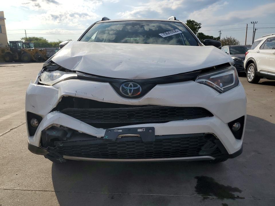 Продаж на аукціоні авто 2017 Toyota Rav4, vin: JTMNFREV2HJ140828, номер лоту: 70642856