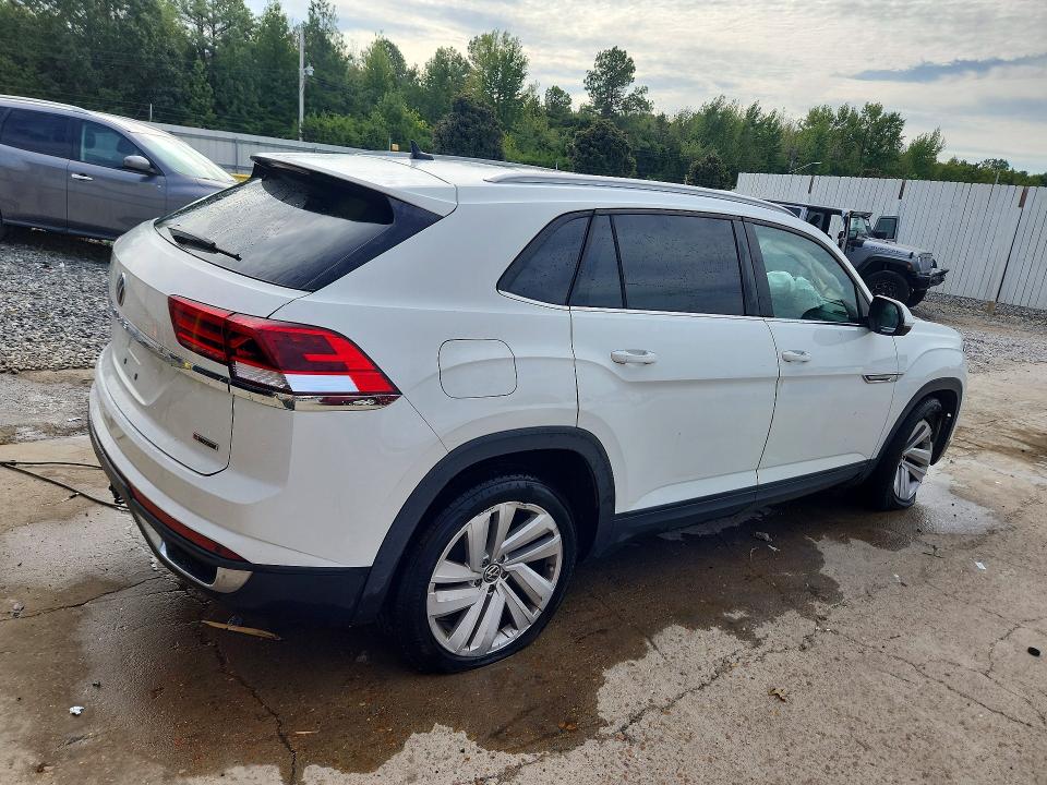 69412086 :رقم المزاد ، 1V26E2CA5LC220408 vin ، 2020 Volkswagen Atlas Cross Sport مزاد بيع
