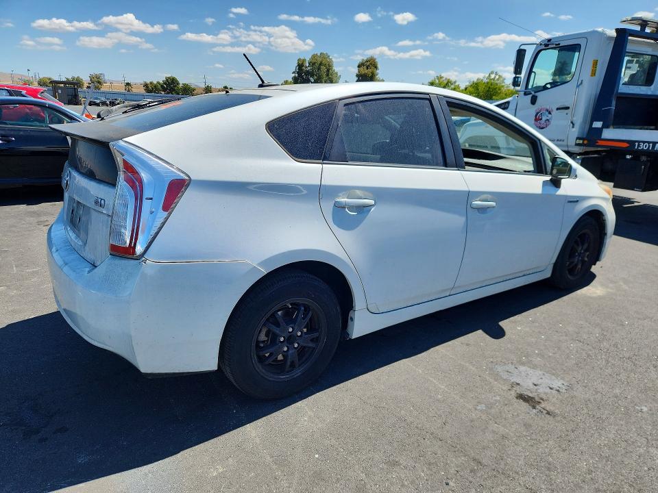 2013 Toyota Prius მანქანა იყიდება აუქციონზე, vin: JTDKN3DU4D5558726, აუქციონის ნომერი: 67911806