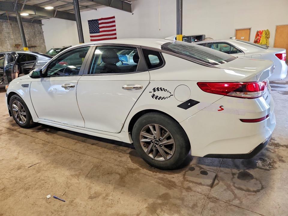 2020 Kia Optima მანქანა იყიდება აუქციონზე, vin: 5XXGT4L31LG400574, აუქციონის ნომერი: 67248156