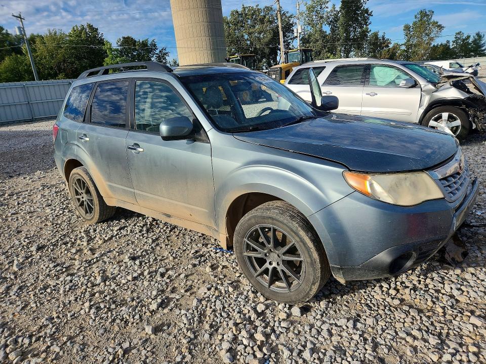 Продажа на аукционе авто 2011 Subaru Forester, vin: JF2SHBDC5BH739128, номер лота: 69748436