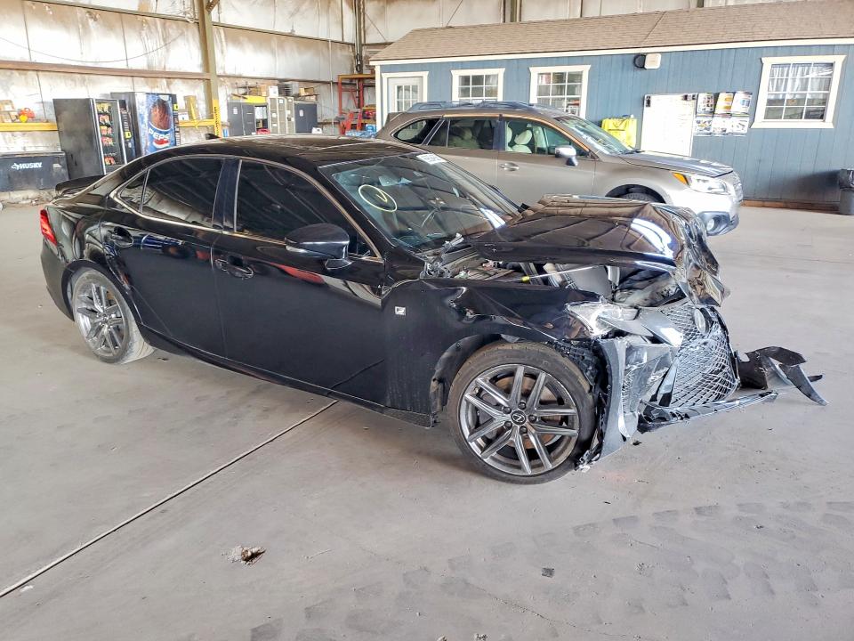 69094656 :رقم المزاد ، JTHCZ1D27K5017080         vin ، 2019 Lexus Is مزاد بيع