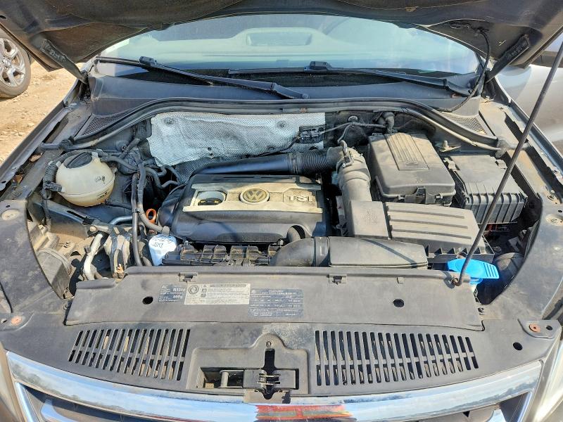 2010 Volkswagen Tiguan მანქანა იყიდება აუქციონზე, vin: WVGAV7AX6AW511832, აუქციონის ნომერი: 67543236