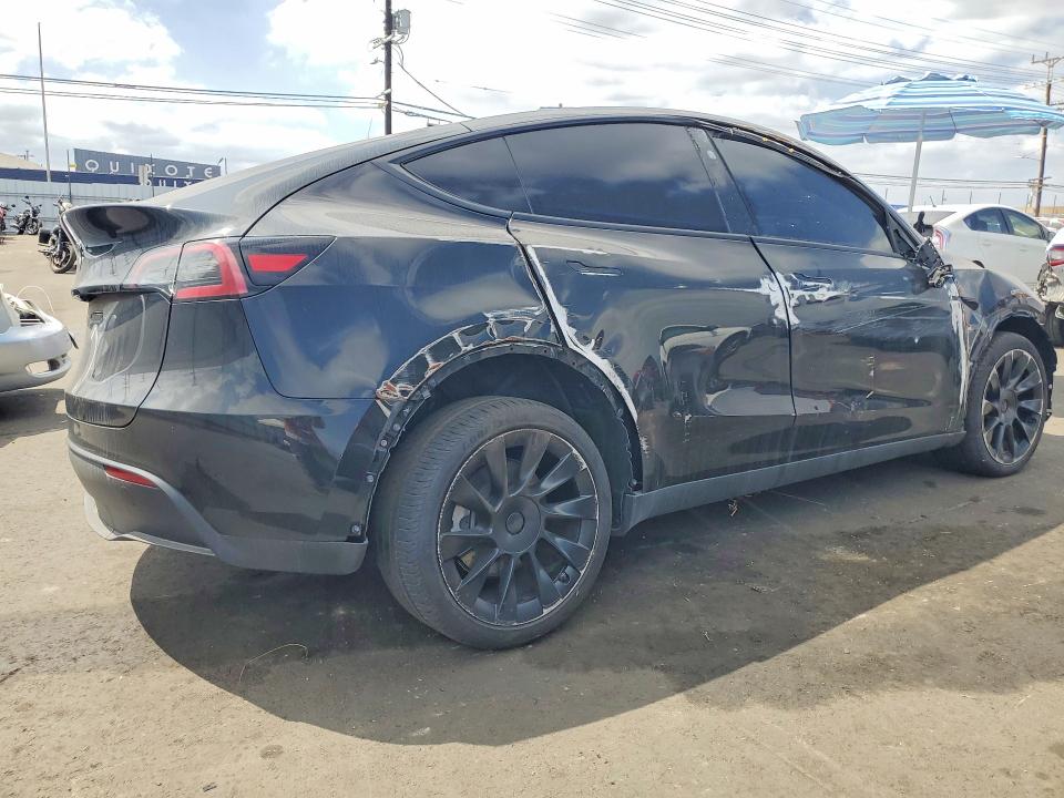 Продаж на аукціоні авто 2025 Tesla Model Y, vin: 7SAYGDED7SF219854, номер лоту: 69943096