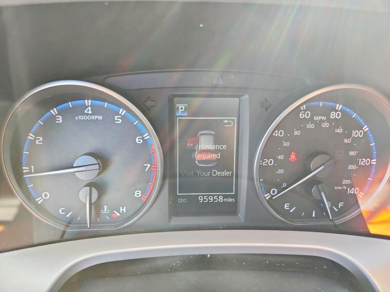 Aukcja sprzedaży 2017 Toyota Rav4, vin: JTMZFREVXHJ123552, numer aukcji: 67969406