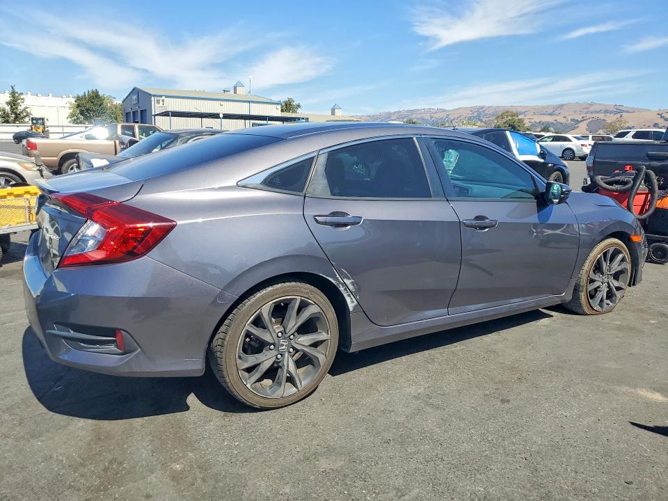 69027056 :رقم المزاد ، 2HGFC2F83KH575056 vin ، 2019 Honda Civic مزاد بيع