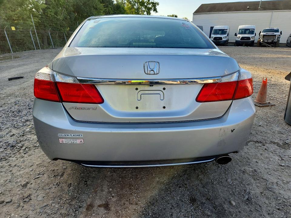2015 Honda Accord მანქანა იყიდება აუქციონზე, vin: 1HGCR2F35FA124351, აუქციონის ნომერი: 68847726