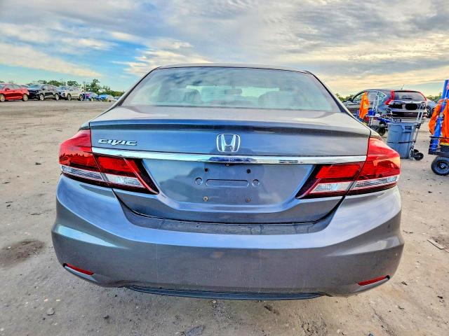 2013 Honda Civic მანქანა იყიდება აუქციონზე, vin: 2HGFB2F50DH598564, აუქციონის ნომერი: 70447486