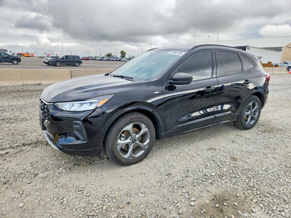 Auction sale of the 2023 Ford Escape, vin: 1FMCU0MNXPUA74404, lot number: 70360786