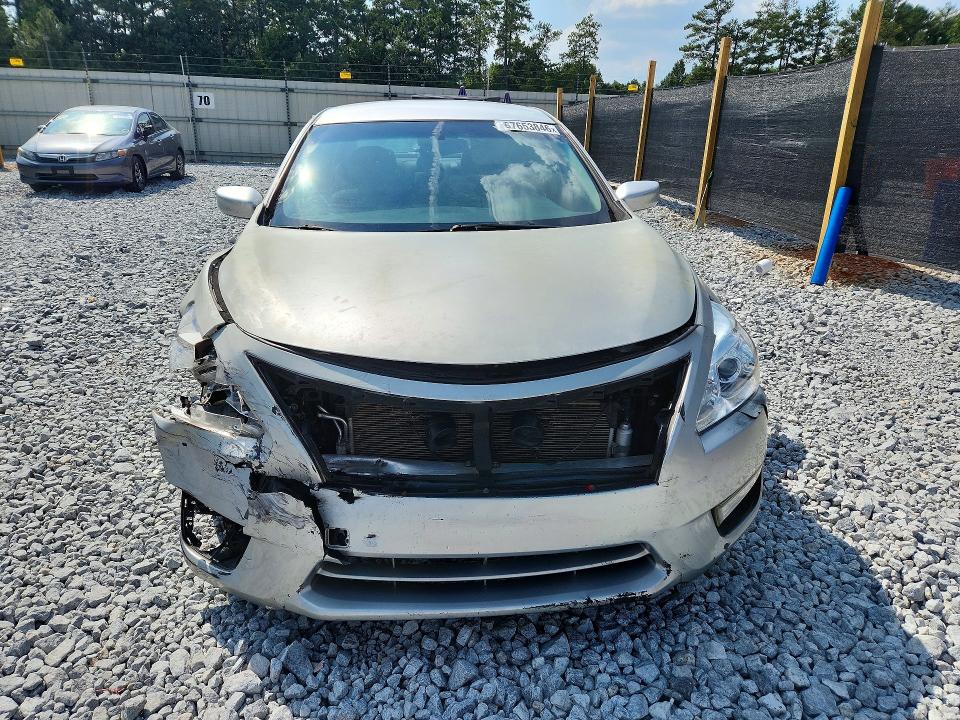 2015 Nissan Altima მანქანა იყიდება აუქციონზე, vin: 1N4AL3AP9FC273184, აუქციონის ნომერი: 67653846