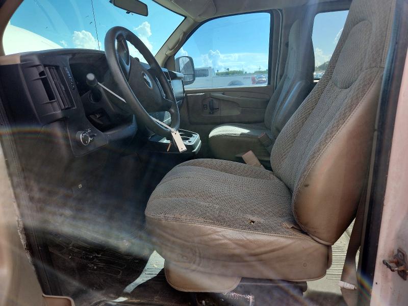 68189896 :رقم المزاد ، 1GAHG39K281196560 vin ، 2008 Chevrolet Express G3500 مزاد بيع