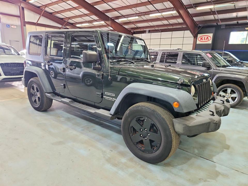 2010 Jeep Wrangler Unlimited მანქანა იყიდება აუქციონზე, vin: 1J4BA3H11AL101983, აუქციონის ნომერი: 70157056