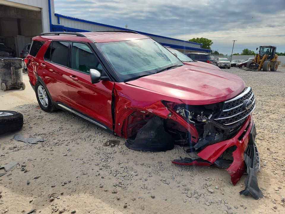 Продажа на аукционе авто 2021 Ford Explorer, vin: 1FMSK8DH0MGB41404, номер лота: 69941856