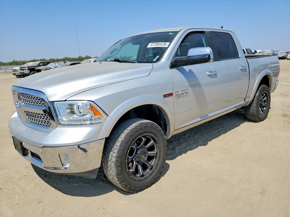 67285426 :رقم المزاد ، 1C6RR7NM3HS882645 vin ، 2017 Ram 1500 مزاد بيع
