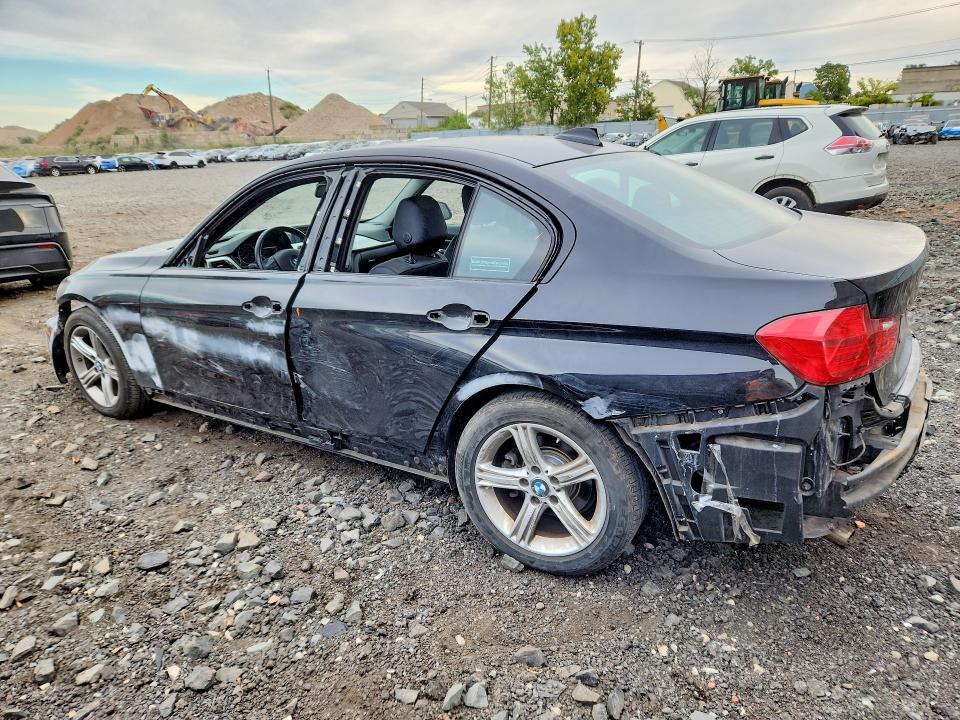 68669206 :رقم المزاد ، WBA3B1G5XENS77745 vin ، 2014 Bmw 320 مزاد بيع