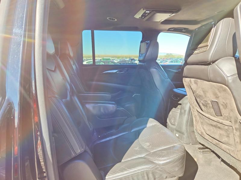 Продажа на аукционе авто 2017 Cadillac Escalade, vin: 1GYS4KKJ3HR214996, номер лота: 70086356