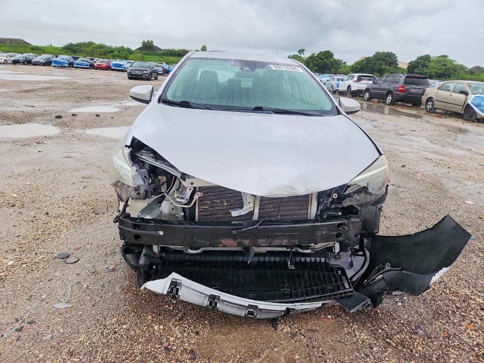 Продаж на аукціоні авто 2019 Toyota Corolla, vin: 2T1BURHE1KC182673, номер лоту: 69218486