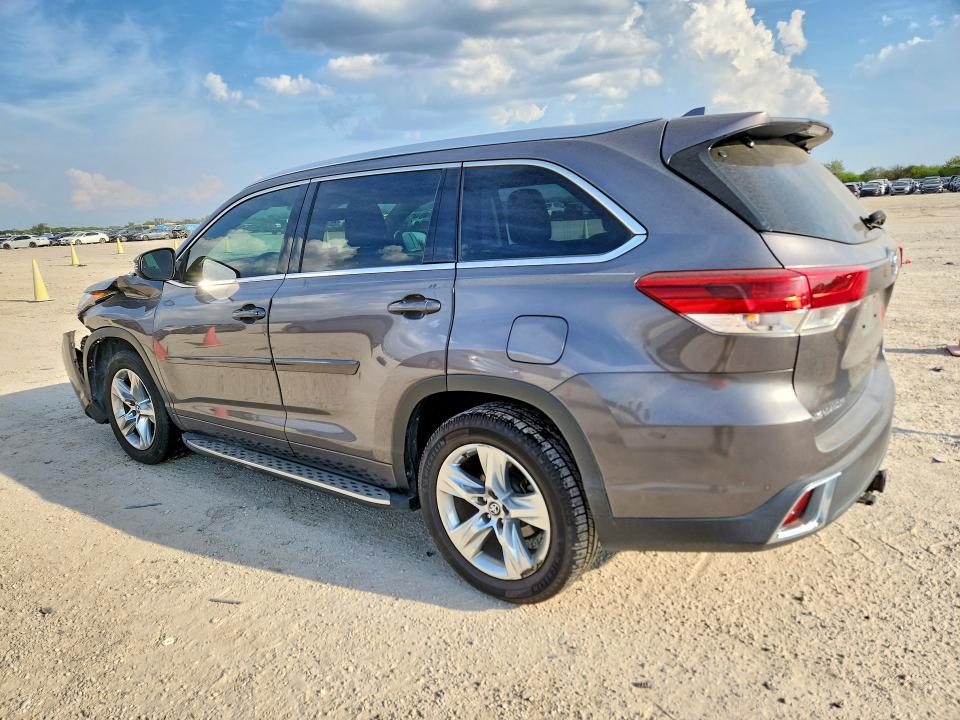 2017 Toyota Highlander მანქანა იყიდება აუქციონზე, vin: 5TDYZRFH1HS228110, აუქციონის ნომერი: 70261506