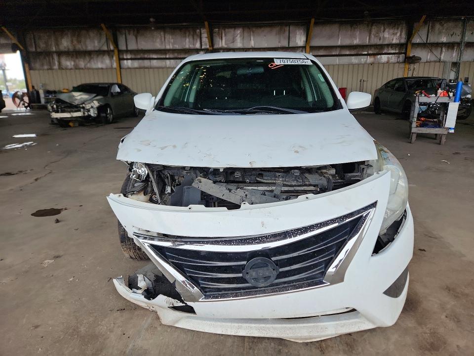 70750256 :رقم المزاد ، 3N1CN7AP6GL902428 vin ، 2016 Nissan Versa مزاد بيع