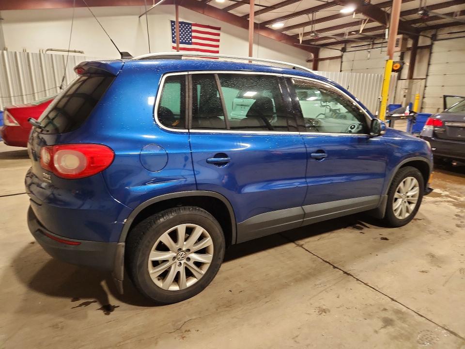 2009 Volkswagen Tiguan მანქანა იყიდება აუქციონზე, vin: WVGBV75N19W004376, აუქციონის ნომერი: 67321166