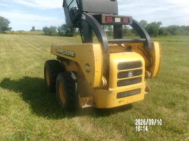 69640116 :رقم المزاد ، KV0260B261822 vin ، 2000 John Deer Industrial Equipment مزاد بيع
