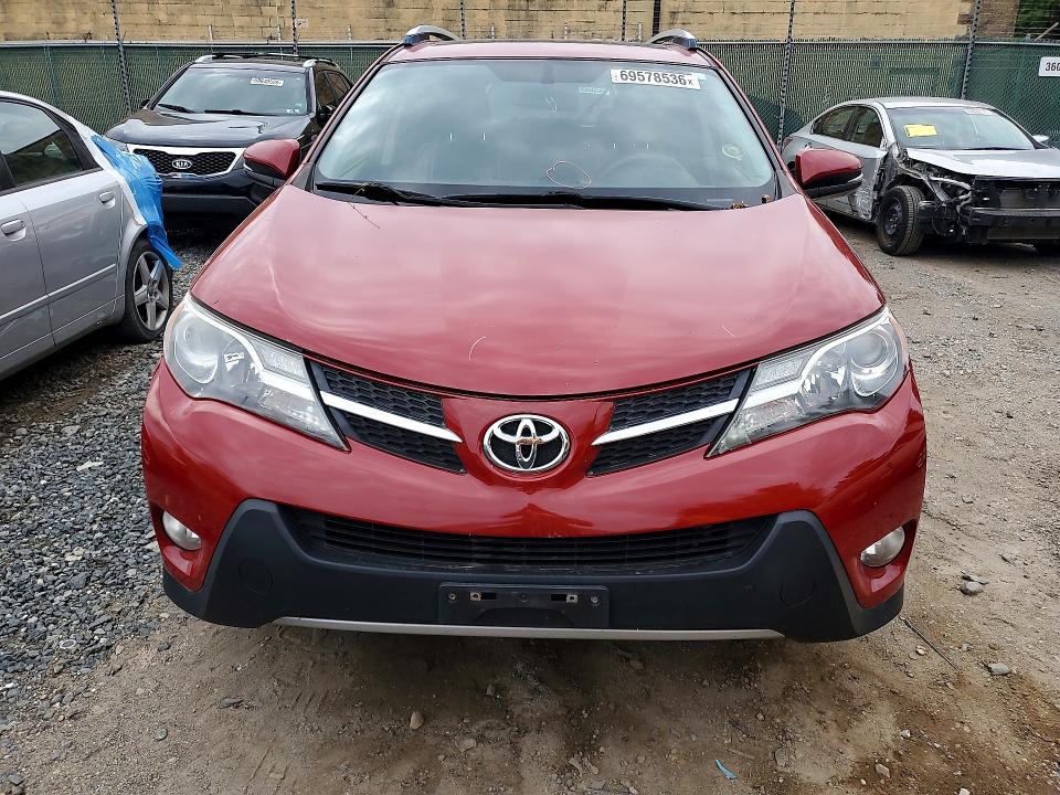 2015 Toyota Rav4 მანქანა იყიდება აუქციონზე, vin: JTMRFREV0FD129470, აუქციონის ნომერი: 69578536