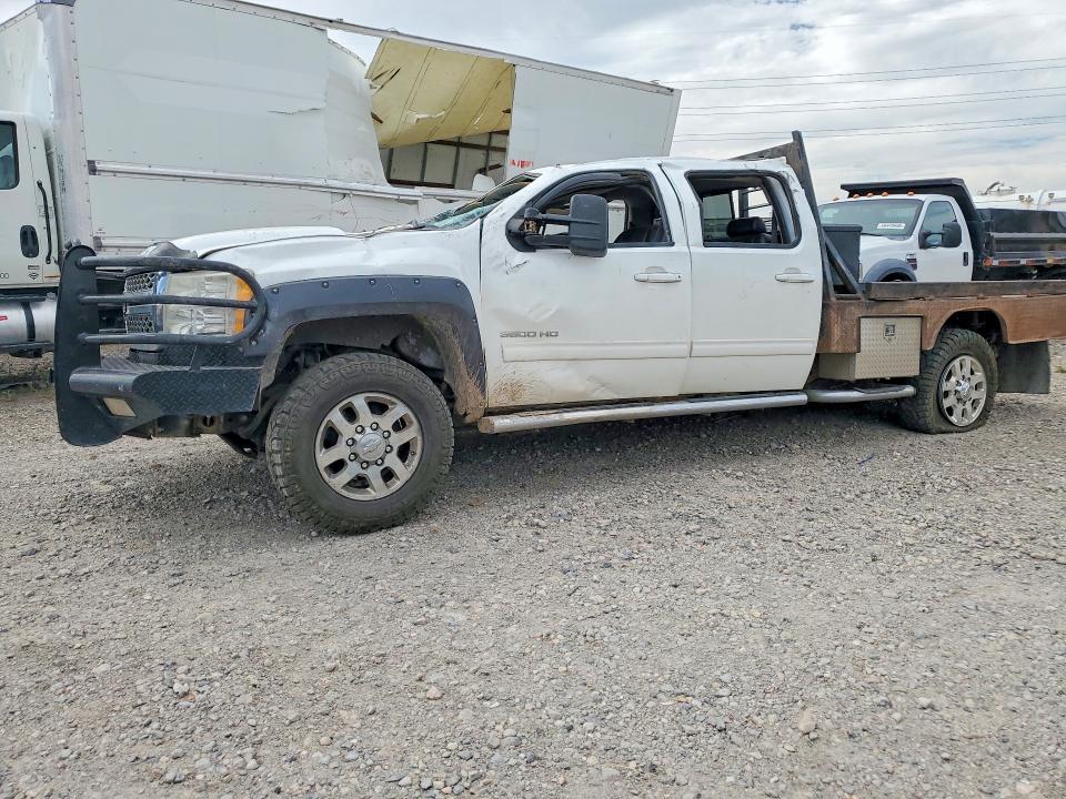 68842166 :رقم المزاد ، 1GC4K1C82BF262802 vin ، 2011 Chevrolet Silverado مزاد بيع