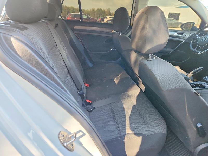Auction sale of the 2018 Volkswagen Golf, vin: 3VWG17AU6JM282422, lot number: 68675256