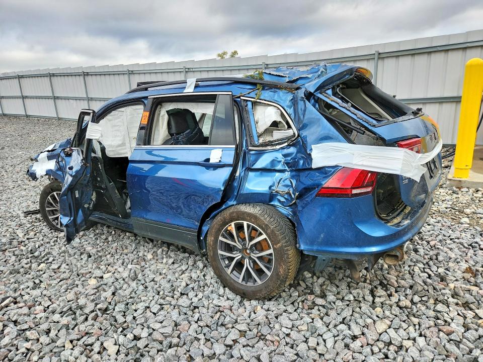 70930716 :رقم المزاد ، 3VV2B7AXXKM188115 vin ، 2019 Volkswagen Tiguan مزاد بيع