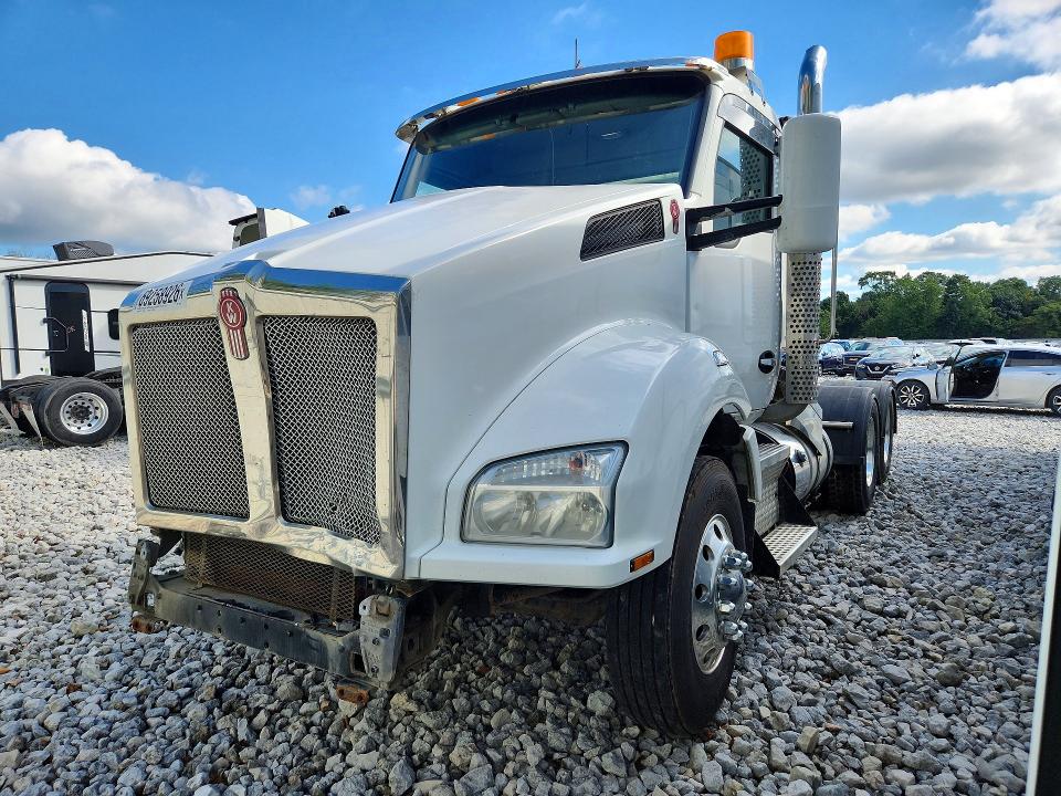 Продаж на аукціоні авто 2020 Kenworth Construction, vin: 1XKZDP9X5LJ390987, номер лоту: 69258926