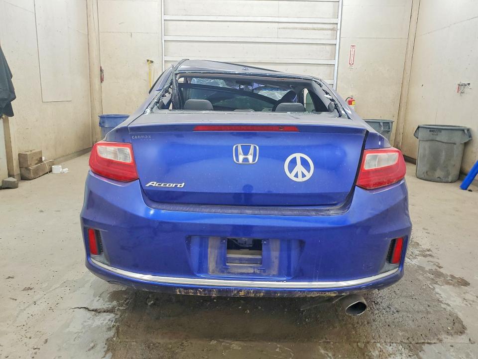 Продажа на аукционе авто 2013 Honda Accord, vin: 1HGCT1B8XDA008749, номер лота: 67640256