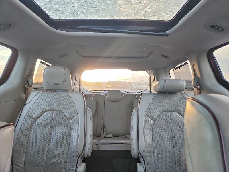 69620666 :رقم المزاد ، 2C4RC1GG3HR620382 vin ، 2017 Chrysler Pacifica مزاد بيع